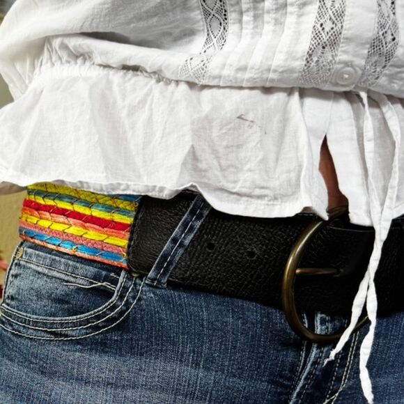 💥Chico’s Genuine Leather Belt – Multicolor Woven Accent, Size M - Picture 1 of 6